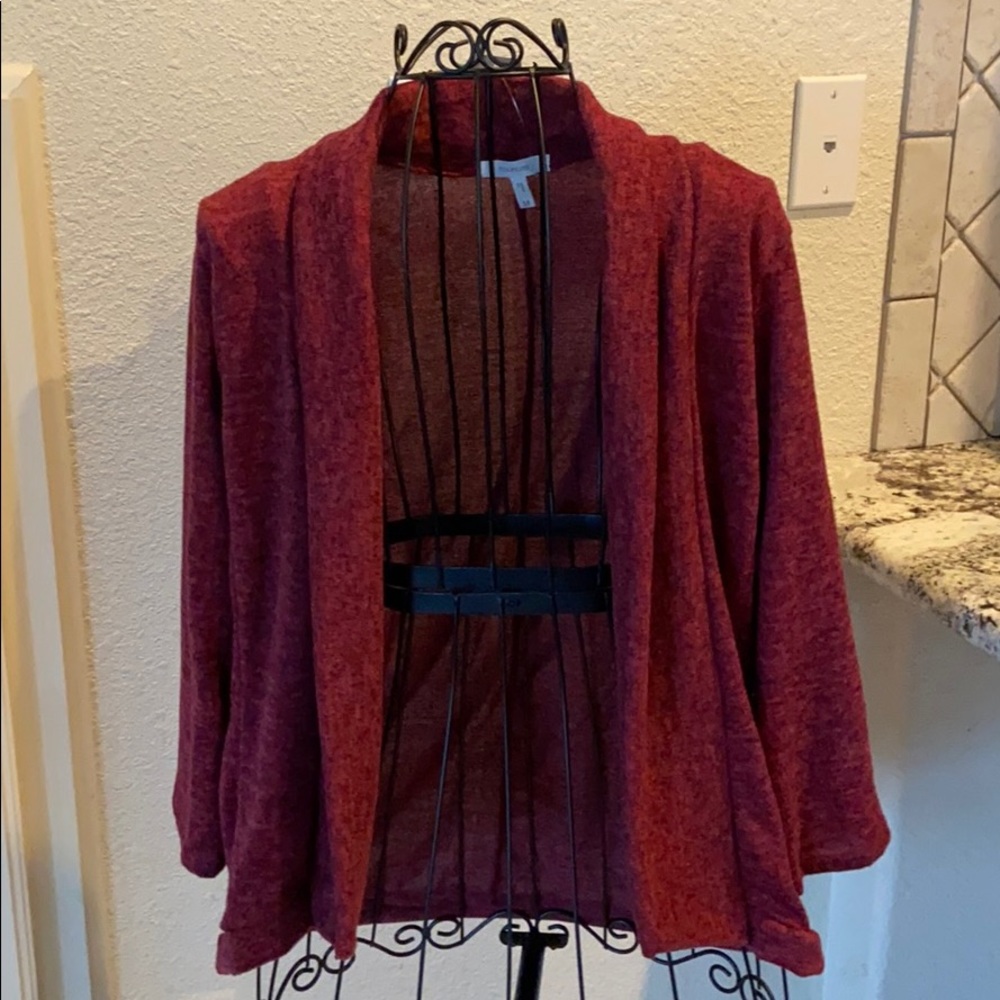 Comfortable and very soft Sweater / cardigan